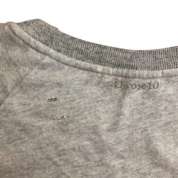 n:Philanthropy Grey Pullover Sweatshirt Embroidered Flowers NWOT Small - Picture 7 of 12